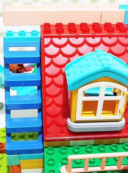 Building Blocks Set 255 Pieces Fun Slides for Kids