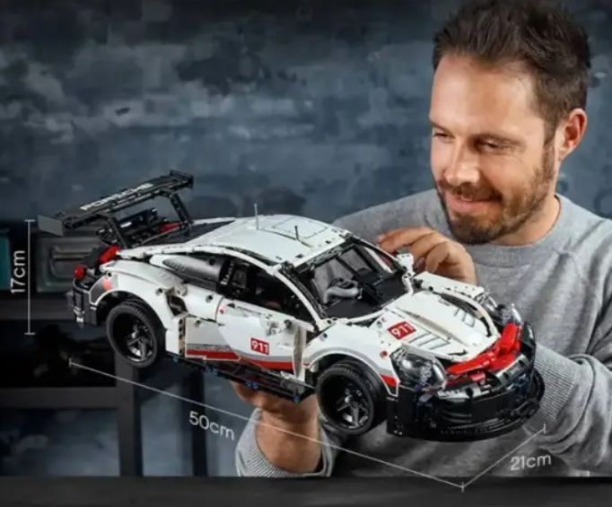 Technic Porsche 911 RSR Building Set